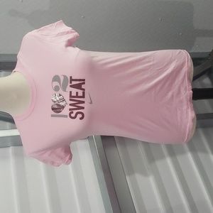 Nike T‎ shirt size Medium